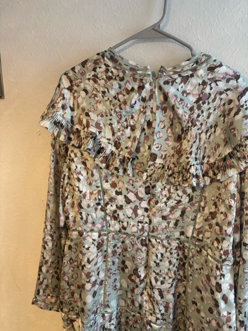 Ted Baker London Cream Floral Ruffle Long Sleeve Mini Dress size 6 - Picture 3 of 7